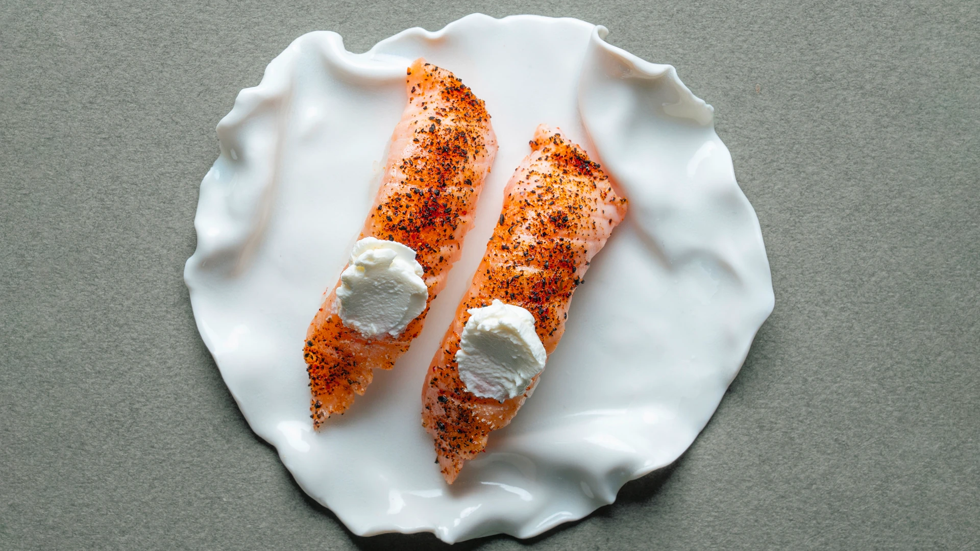 Sushi Smoky Salmon